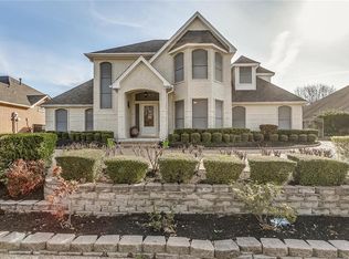 10186 Meadowcrest Dr, Benbrook, TX 76126
