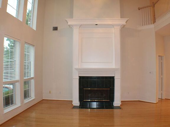 5th image of 7017 Dogwood Creek Ln