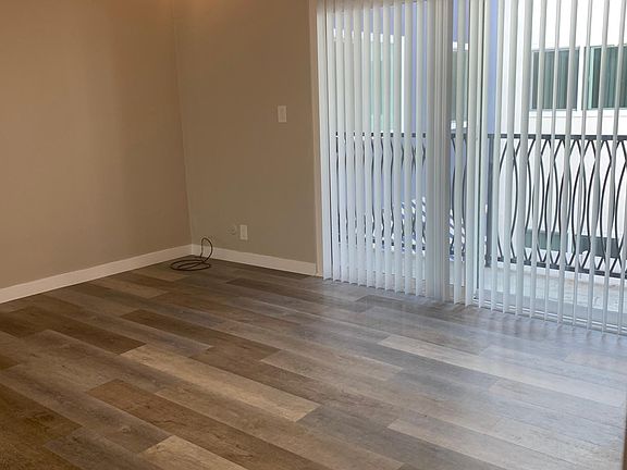 4th image of 165 N Michigan Ave APT 211