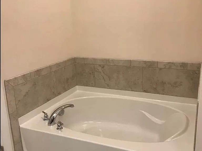 5628 Garrow Glen Rd — Photo 11