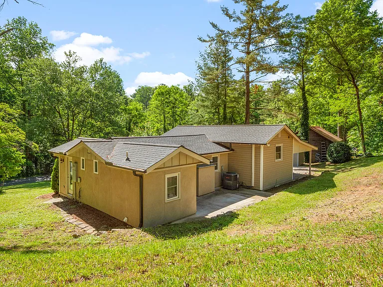 510 Fairway Dr — Photo 15