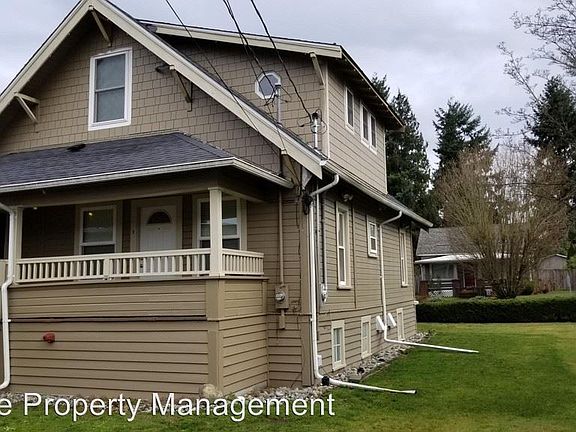 3rd image of 205 G St SE #A