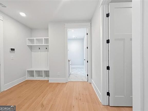 2nd image of 115 Palisade Dr