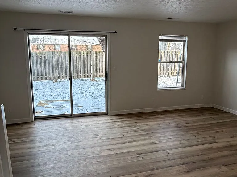 1900 Windemere Dr — Photo 15
