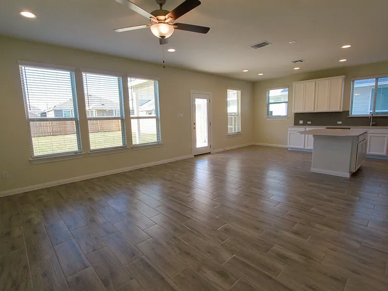 17004 Alturas Ave — Photo 7