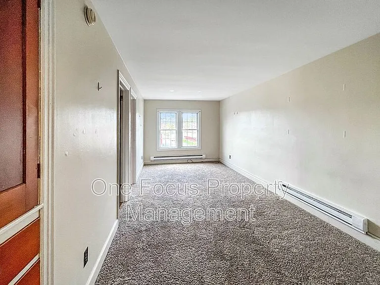 236 Pennsylvania Ave — Photo 5