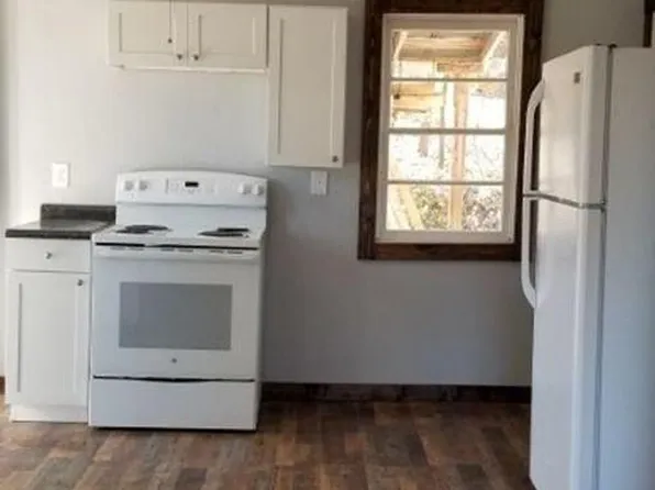 60 Oak Dr, Franklin, NC 28734