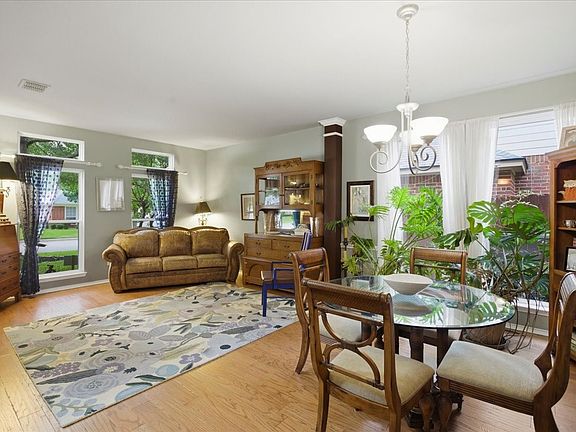 5th image of 6801 Briarwood Dr