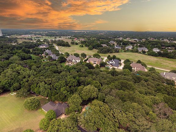3rd image of 4000 Post Oak Rd