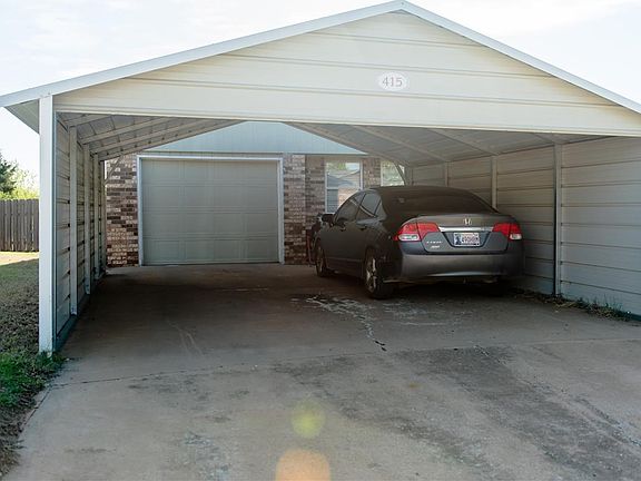 3rd image of 415 Todd Dr