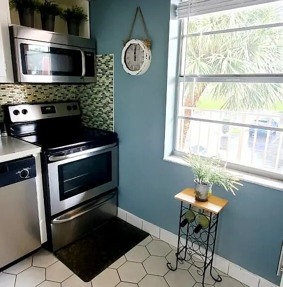 1010 Country Club Dr #206 — Photo 4