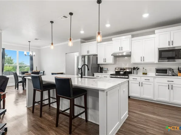 1800 Ridgewood Ct, Harker Heights, TX 76548