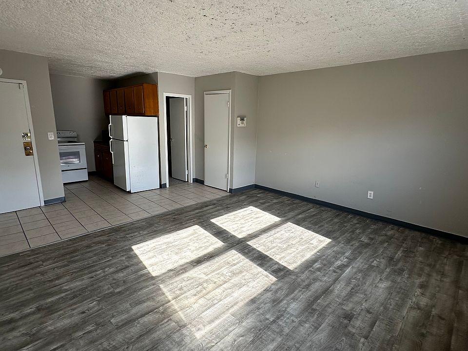 1st image of 31 Austin St APT 3B