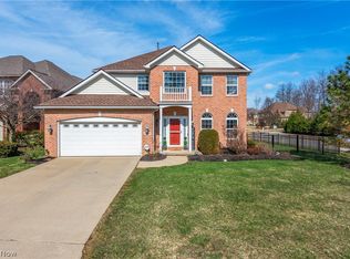 33958 Crown Colony Dr, Avon, OH 44011