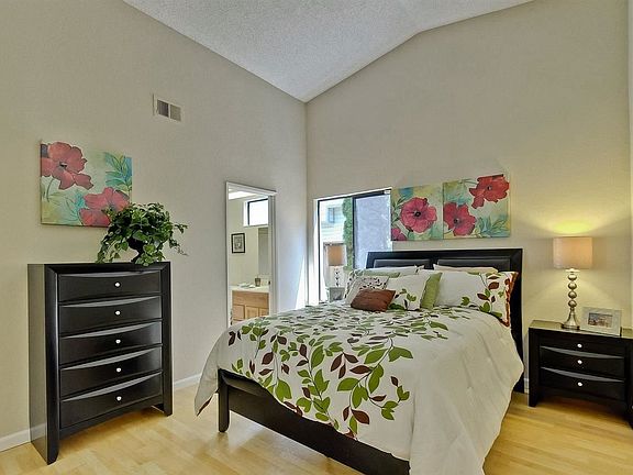4th image of 5036 Crandallwood Dr