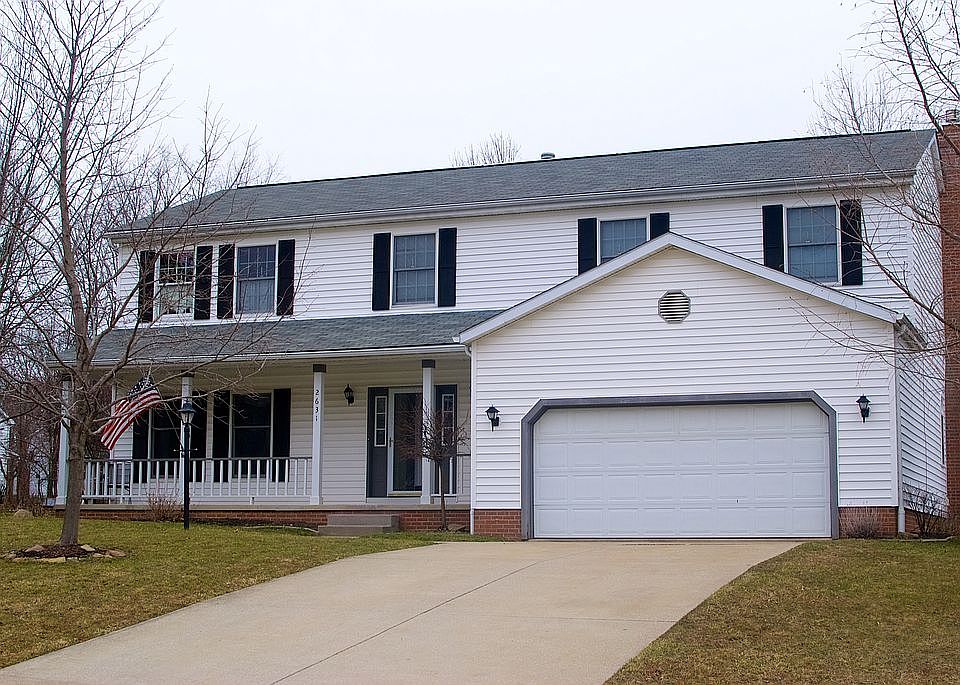 2nd image of 2631 Lermitage Pl