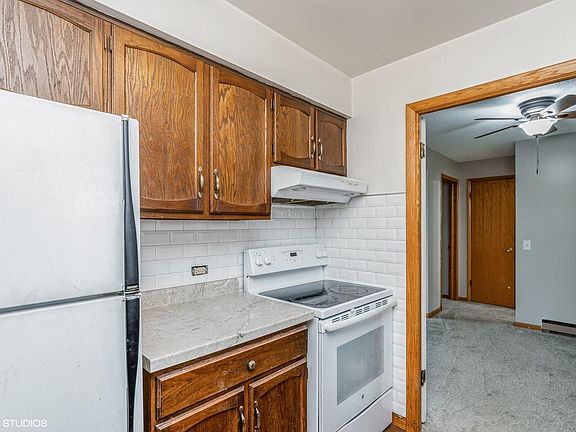 3rd image of 5102 Leonard Dr APT 2B