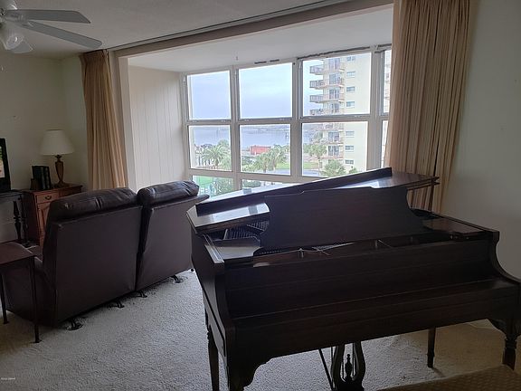 4th image of 1224 S Peninsula Dr APT 419