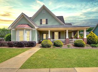 125 Hawthorn Way, Hoschton, GA 30548