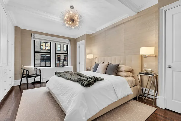 Sold by Compass | media 7