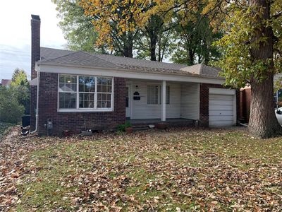 20902 Hawthorne St, Harper Woods, MI, 48225