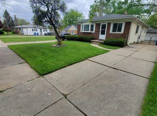 5637 Merrick St, Dearborn Heights, MI 48125