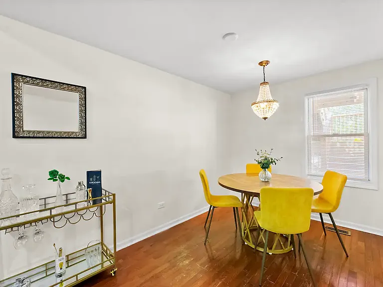 1140 W 17th St — Photo 10