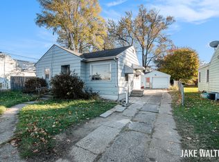 12 Celia St SW, Wyoming, MI 49548