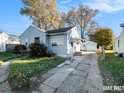 12 Celia St SW, Wyoming, MI, 49548