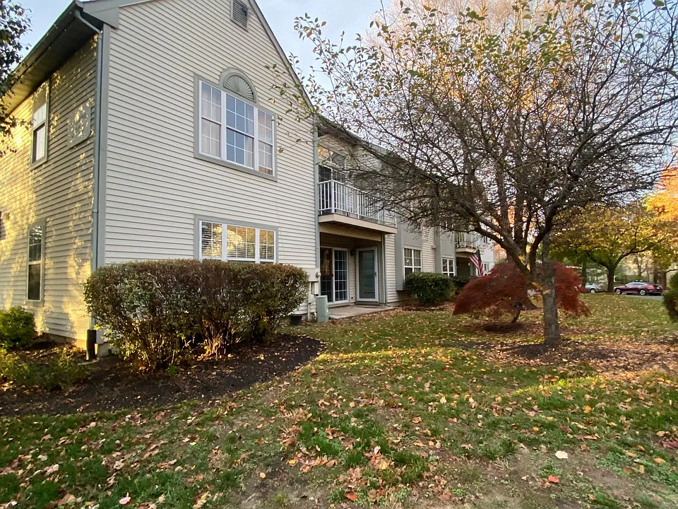 3705 Carrington Ct