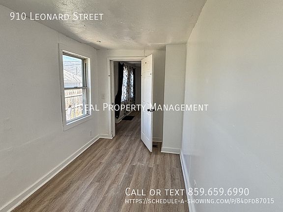 5th image of 910 Leonard St