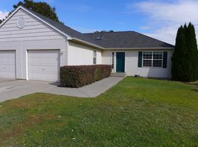 310 NE Della Ave, College Place, WA