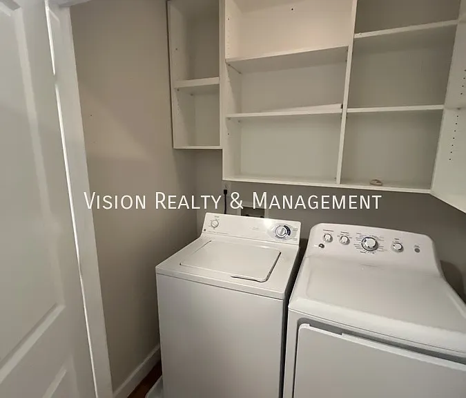 977 Cummings St SE — Photo 24