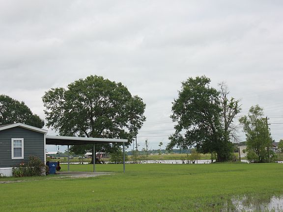 2nd image of 229 Blue Grass Dr