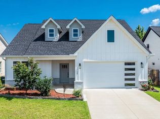 1725 Rohan Cir, Conway, AR 72032