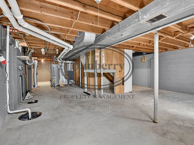 6946 Kinsman Dr — Photo 34
