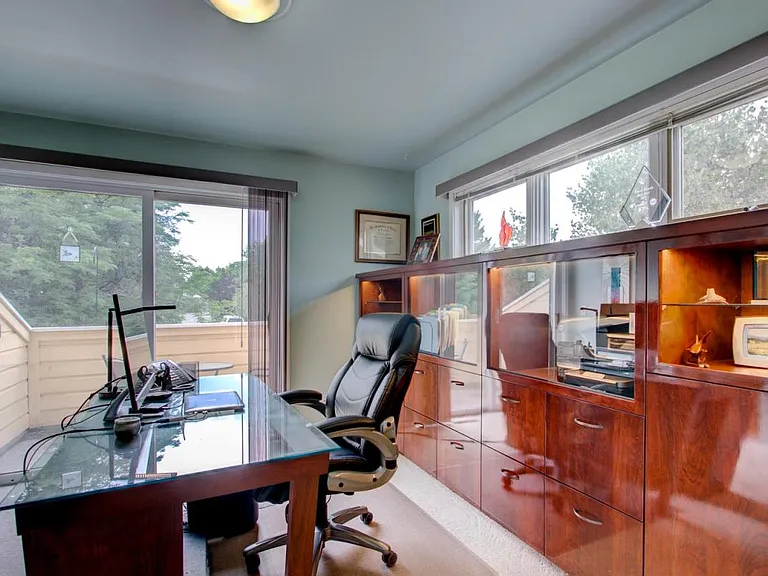Office or Guest Bedroom