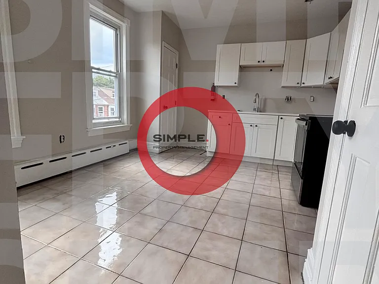 167 W Windsor St — Photo 14