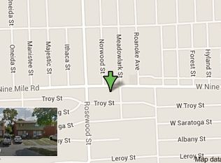 8735 W 9 Mile Rd, Oak Park, MI 48237