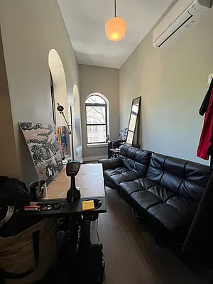 Rented by Pear NYC LLC | media 45