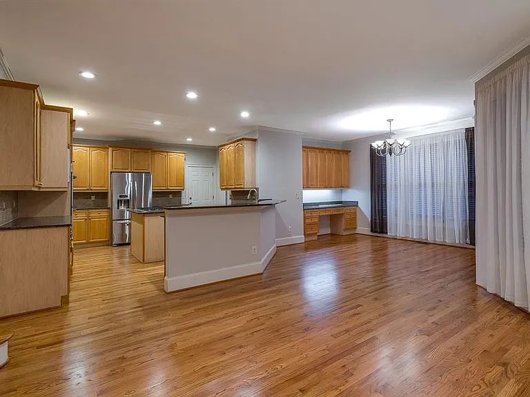 9445 Stoney Ridge Ln — Photo 34