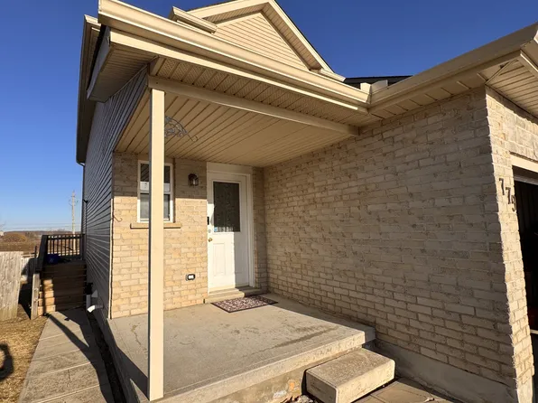 779 Angler Way #2, Waterloo, ON N2K 4L7