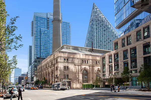 Sold by Compass | media 11