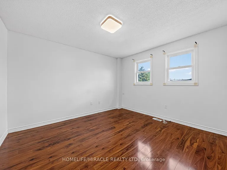 88 Reed Dr — Photo 23