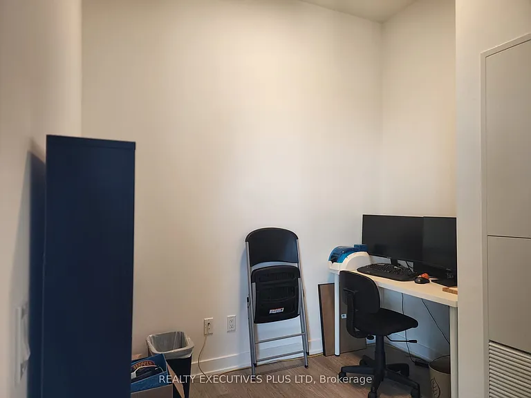 8188 Yonge St #501 — Photo 8