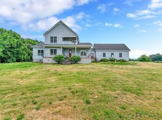 5700 Secord Lake Rd, Leonard, MI 48367