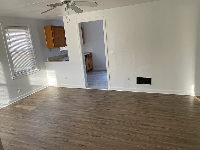 5123 S Benton Ave — Photo 8
