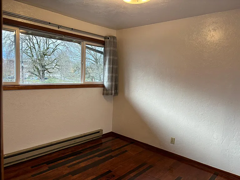 305-313 14th St SE #5 — Photo 17