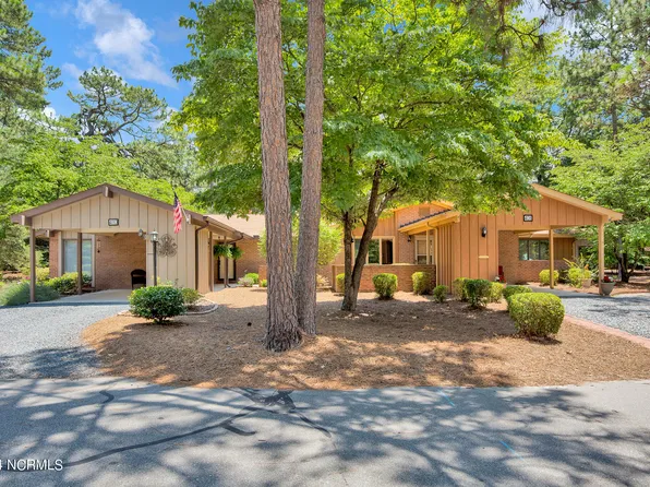 408 Teakwood Lane, Southern Pines, NC 28387