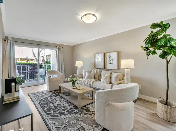 1574 Sunnyvale Ave APT 35, Walnut Creek, CA 94597